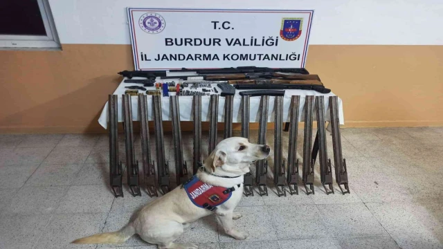 Evde tabanca ve tüfek imalatına jandarma baskını