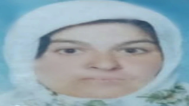 Evinin önünde düşen kadın hastanede hayatını kaybetti