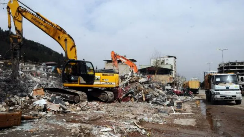 Gaziantep'in 2 ilçesinde kontrollü yıkım