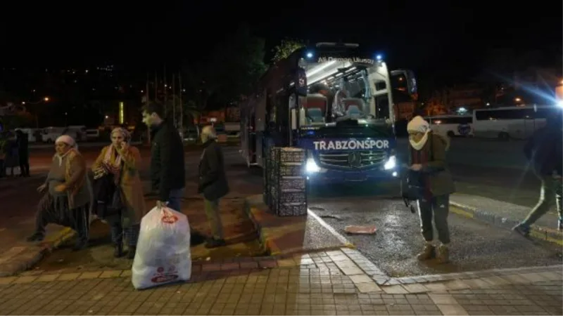 Depremzedeler, Trabzonspor otobüsüyle Trabzon’a geldi