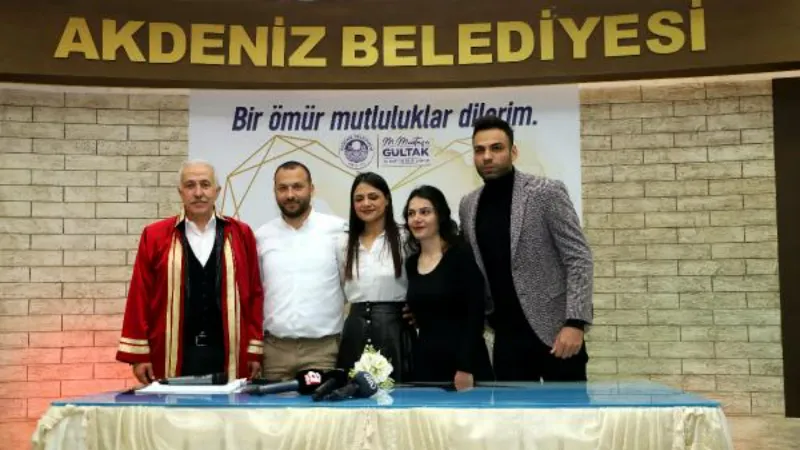 Depremzede çiftler, Mersin'de evlendi