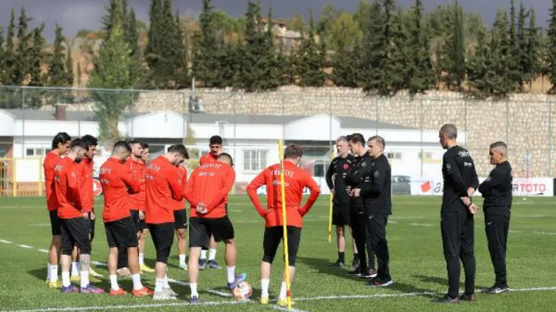 A Milli Futbol Takımı Çekya maçının hazırlıklarına başladı