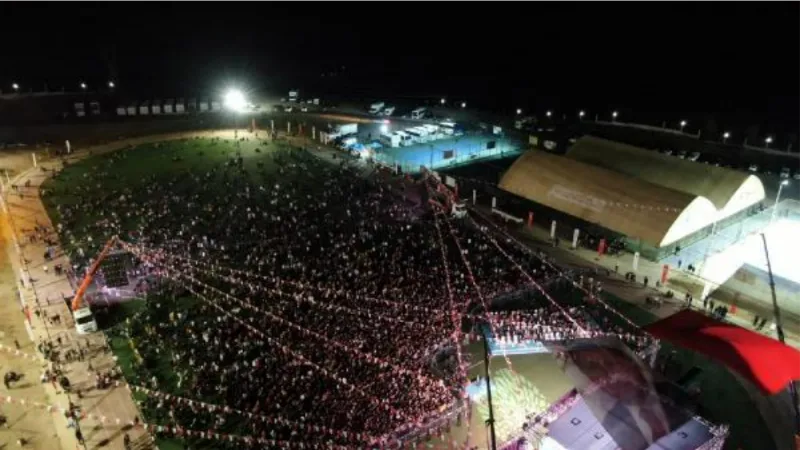 İngiltere'nin 'gitmeyin' uyarısı yaptığı Şırnak'taki konsere 20 bin kişi katıldı