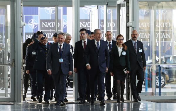 Milli Savunma Bakanı Akar, NATO Karargahı'nda