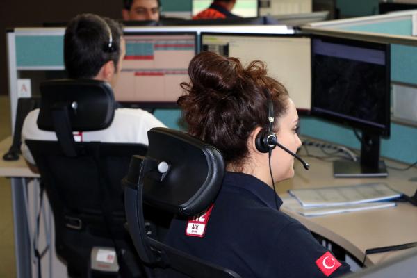 SIM kartsız telefonla 112'ye 2 bin 376 çağrı
