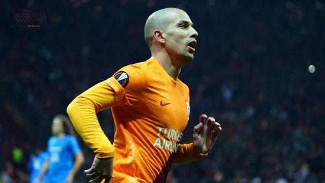 Galatasaraylı Feghouli milli takımda sakatlandı