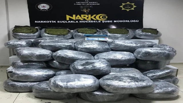 Gaziantep’te 200 kilo esrara 4 tutuklama