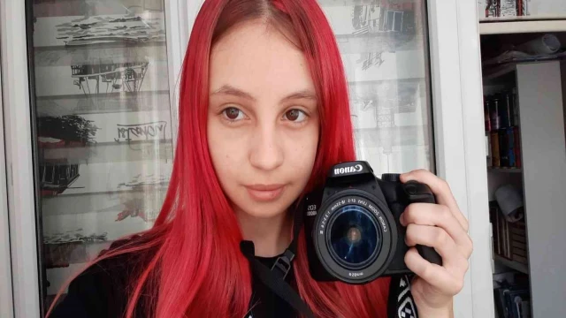 Genç yaşında çektiği fotoğraflarla hayran bırakıyor