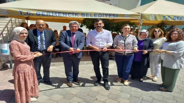 Germencik’te Halk Eğitim Merkezi Müdürlüğü kursiyerleri hünerlerini sergiledi