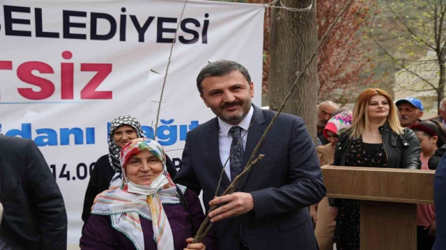 Gümüşhane’de 5 bin ceviz fidan dağıtıldı