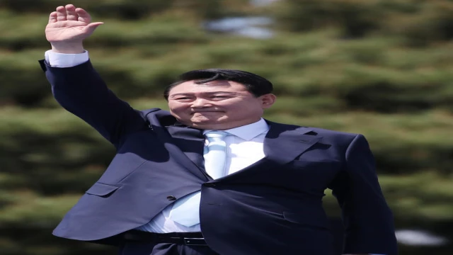 Güney Kore Devlet Başkanı seçilen Yoon Suk Yeol resmen göreve başladı