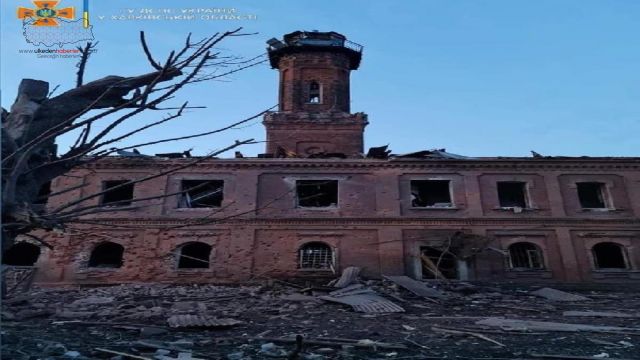 Harkiv'deki 1887'de yapılan itfaiye binası, Rusya'nın bombardımanında tahrip oldu