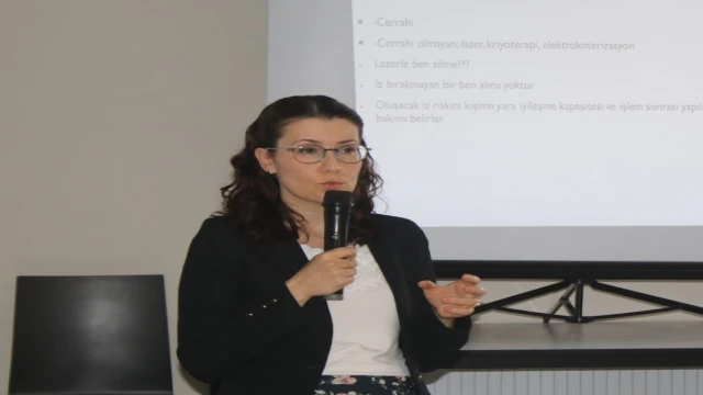 Hayat Hastanesi’nden fabrika çalışanlarına cilt kanseri eğitimi