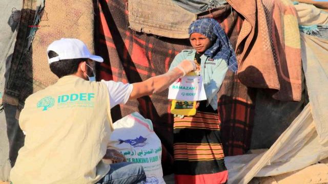 İDDEF Yemenli 600 aileye ramazan kumanyası dağıttı