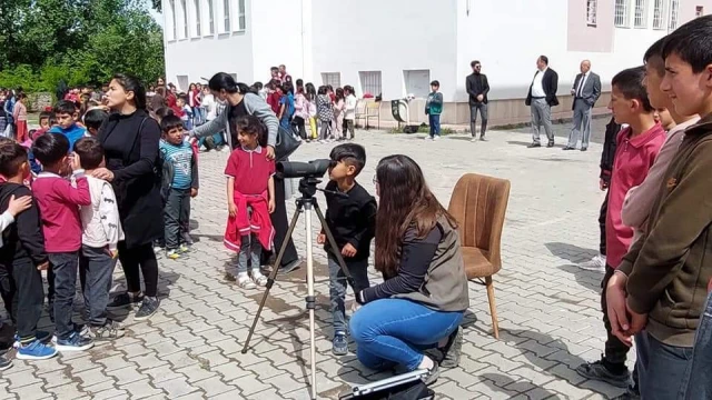 Iğdır’da ’Dünya Göçmen Kuşlar Günü’ çerçevesinde eğitim düzenlendi