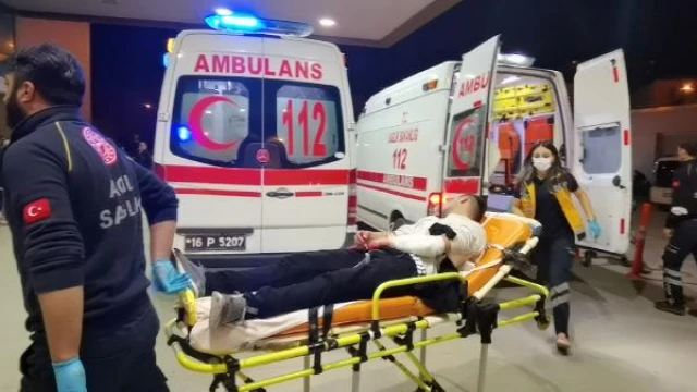 İnegöl’de bıçaklı kavga; 1 yaralı
