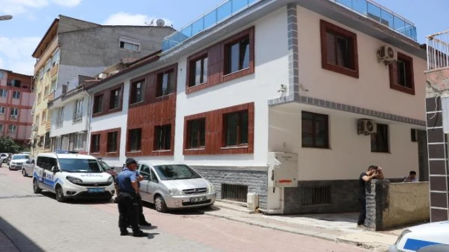 İranlı kadın, kaldığı apartta ölü bulundu
