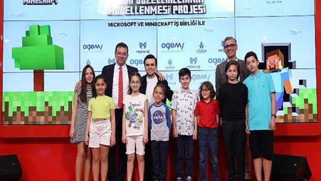 “İstanbul’un Tarihi Güzelliklerini Minecraft ile Modelleme Yarışması”nın ödül töreni Microsoft Türkiye ve İBB iş birliğinde düzenlendi.