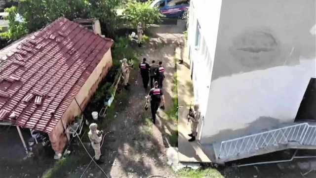 Jandarma ekiplerinden Aydın’da uyuşturucu operasyonu
