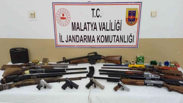 Jandarmadan silah operasyonu
