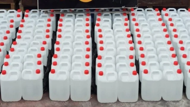 Kaçakçılar eş zamanlı operasyonla yakalandı