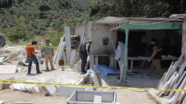 Kafasına spiral bıçağı saplanan emekli polis hayatını kaybetti