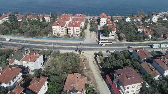 Karamürsel Tepeköy’de kavşak çalışması başladı