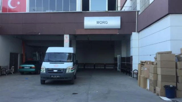 Korkuluk demirlerine başı sıkışıp nefessiz kalan küçük Mert, kurtarılamadı