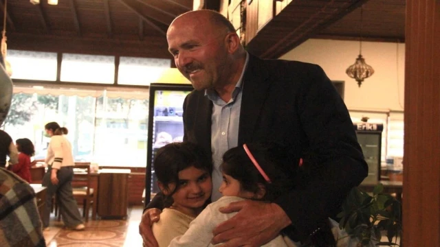 Kuyucak’ta öksüz ve yetim çocuklar iftarda bir araya geldi