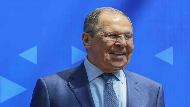 Lavrov: “Almanya, Scholz’un gelişiyle bağımsızlığının son belirtilerini de kaybetti”