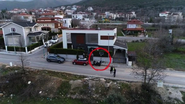 Mahallenin tek potasını saniyeler içinde parçalayıp böyle çaldı