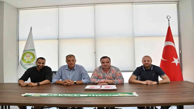 Manisa BBSK’da yeni sezonun ilk imzaları atıldı