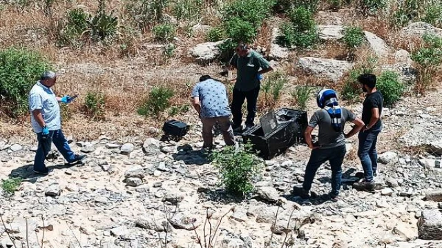 Manisa Turgutlu ilçesinde iş yerinden çelik kasayı transpaletle çalan 2 şüpheli tutuklandı