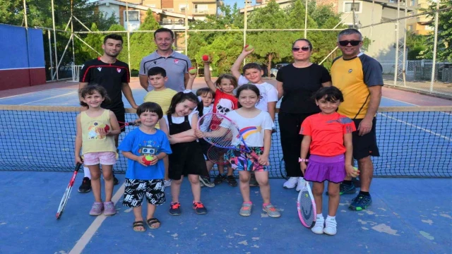 Minik raketler yaz sezonuna ’Merhaba’ dedi
