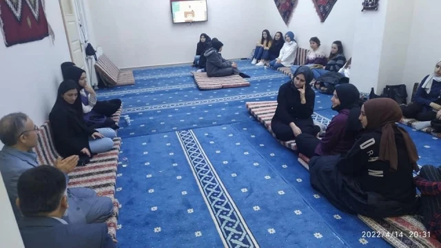Müftü Ölmez üniversite öğrencileriyle iftar yaptı