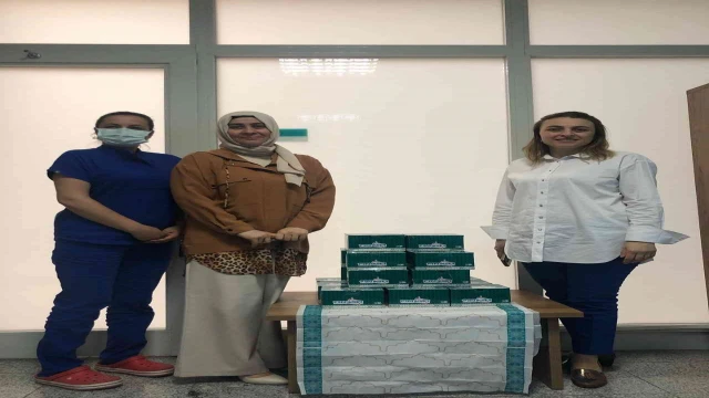 MÜSİAD Karabük Şubesinden hastaneye seccade desteği