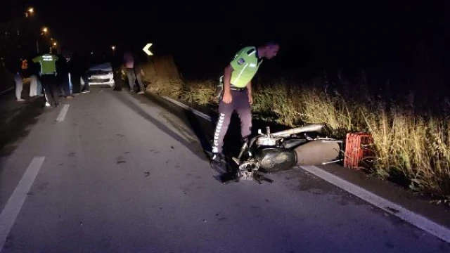 Otomobil ile kafa kafaya çarpışan motosikletin sürücüsü ağır yaralandı