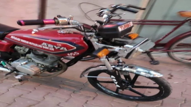 Park halindeki motosiklet çalındı