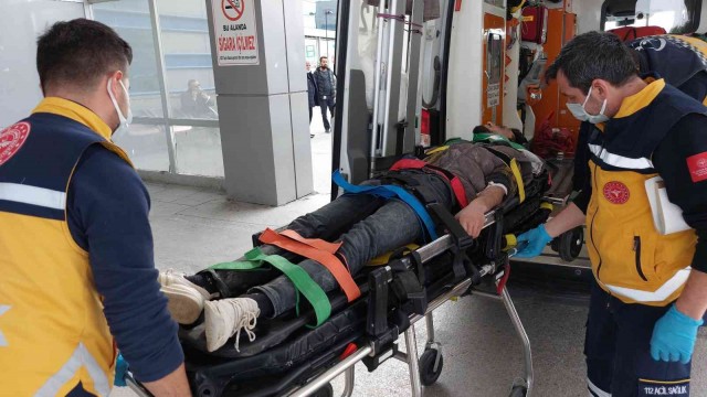 Pencereden balkona geçmek isteyen mermer ustası birinci kattan düştü
