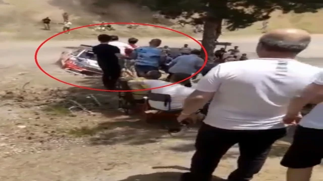 Rallide sürücülerin arasına daldı, facia böyle teğet geçti