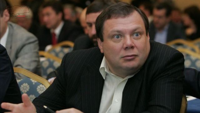 Rus oligark restorana gidecek para bulamıyor