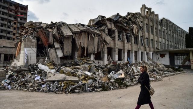 Rus ordusu tarafından vurulmuştu.