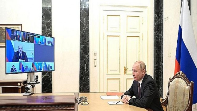 Rusya Devlet Başkanı Putin Güvenlik Konseyi’nin daimi üyeleriyle toplantı