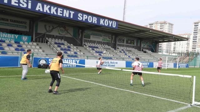 Şahinbey’de yüzlerce sporcu derece için mücadele etti