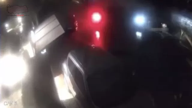Sarıyer’de lüks otomobilin takla attığı kaza kamerada