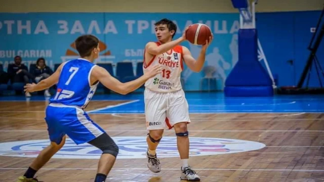 Şehitkamilli milli sporcu Bulgaristan’da forma giydi