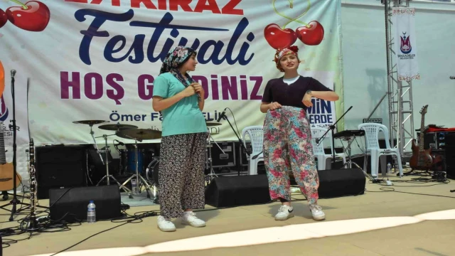 Şehzadeler Belediyesi Sancaklıbozköy’de 27. Kiraz Festivali düzenledi