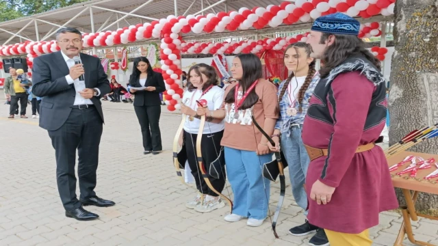 Simav’da yapılan Türk Okçuluğu Yarışmalarına Gedizli sporcular damga vurdu