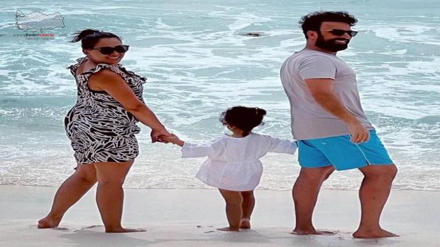 Tarkan, eşi ve kızıyla tatilde!