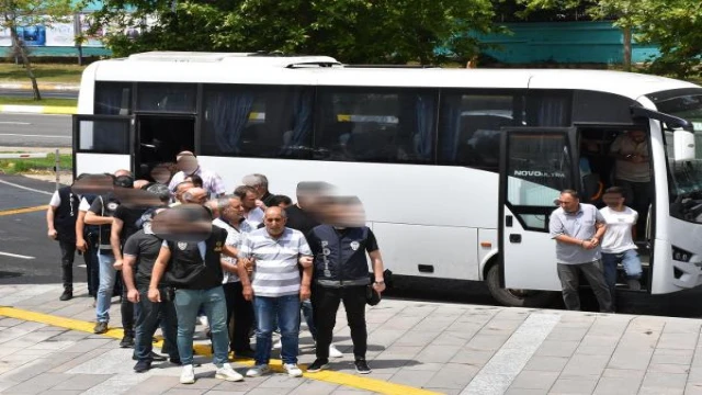 Tekirdağ merkezli HDK operasyonunda gözaltına alınan 37 şüpheli adliyede (2)- Yeniden
